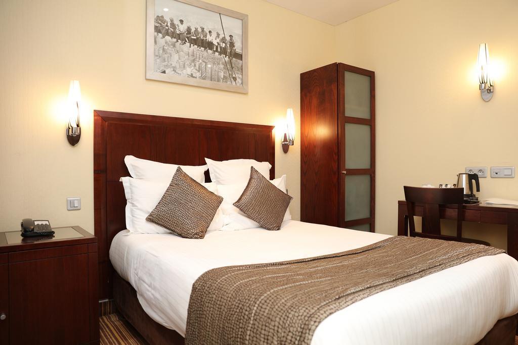 Отель Grand Hotel Francais 3*