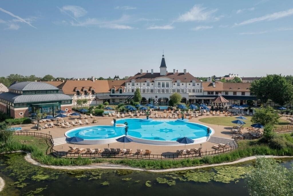 Отель Marriot'S Village D'Ille De France 4*