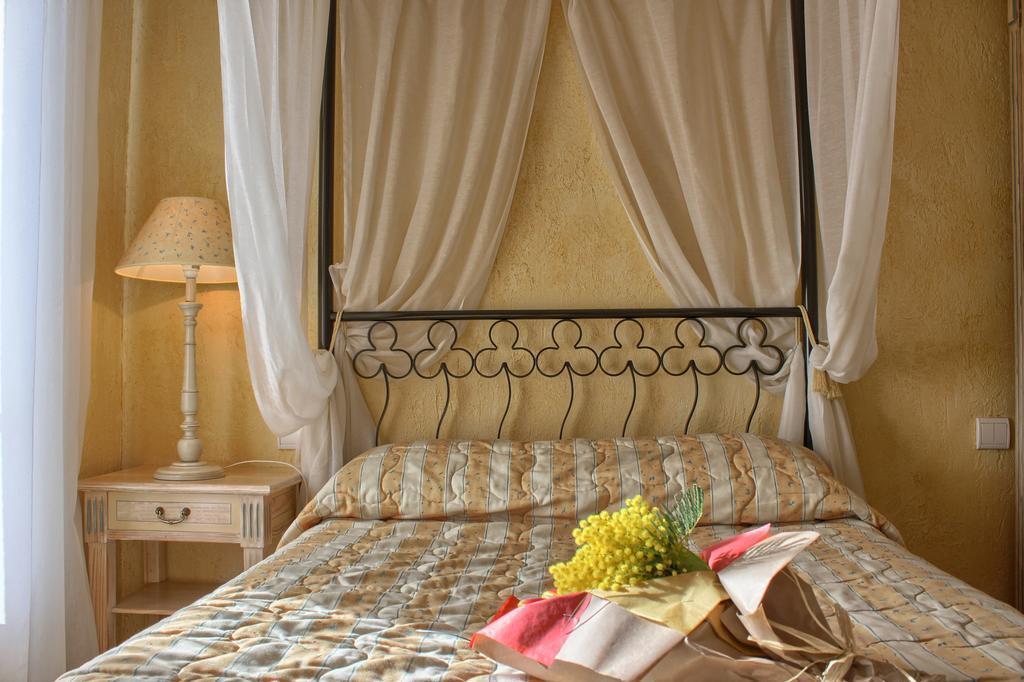 Отель Villa Alessandra 4*