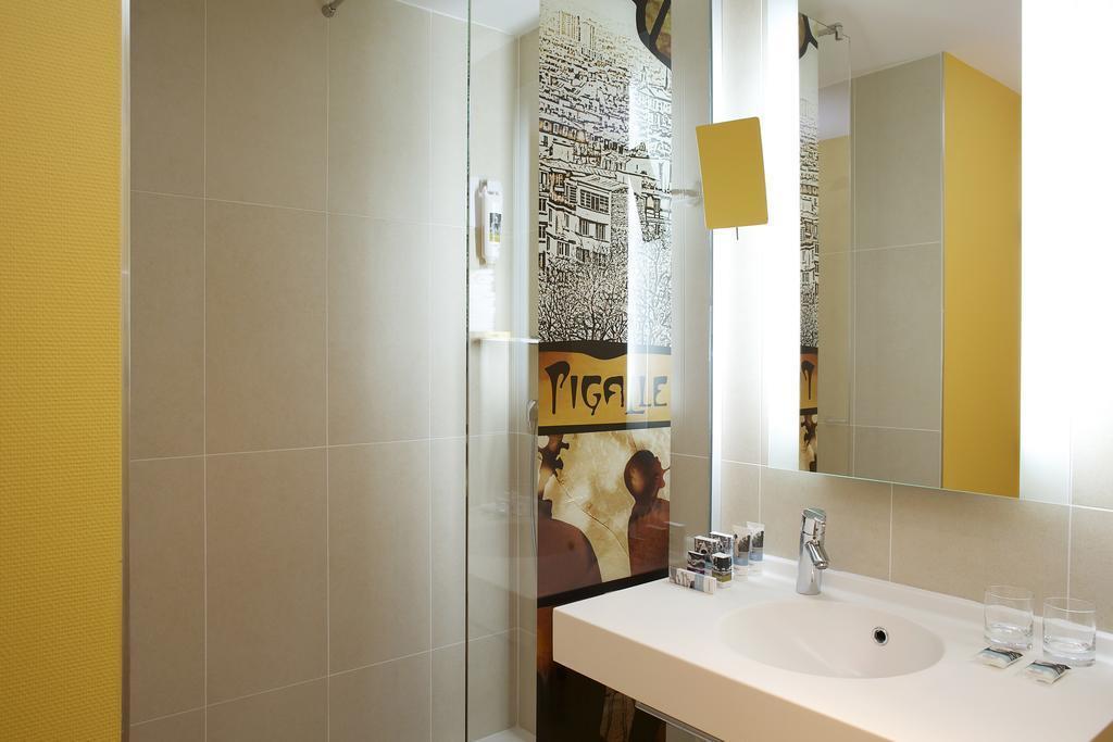 Отель Mercure Paris Pigalle Sacre Coeur 4*