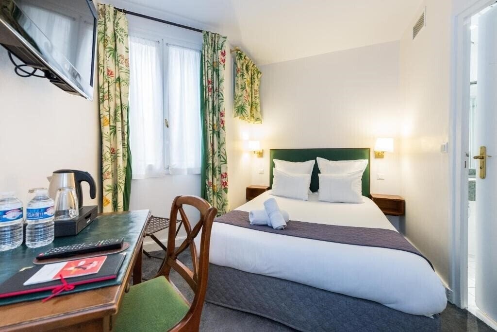 Фото France Louvre 3*