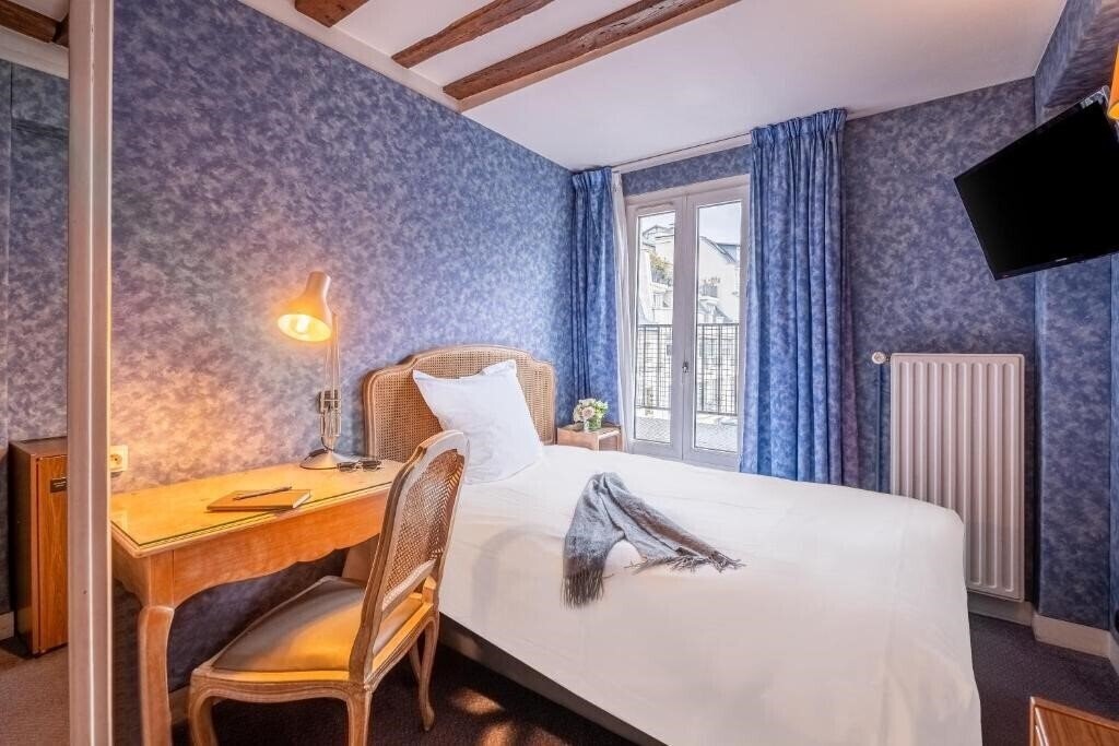 Картинка Baudelaire Opera 3*