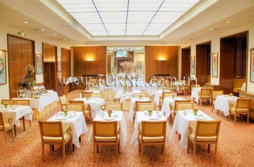 Отель Le Littre 4*