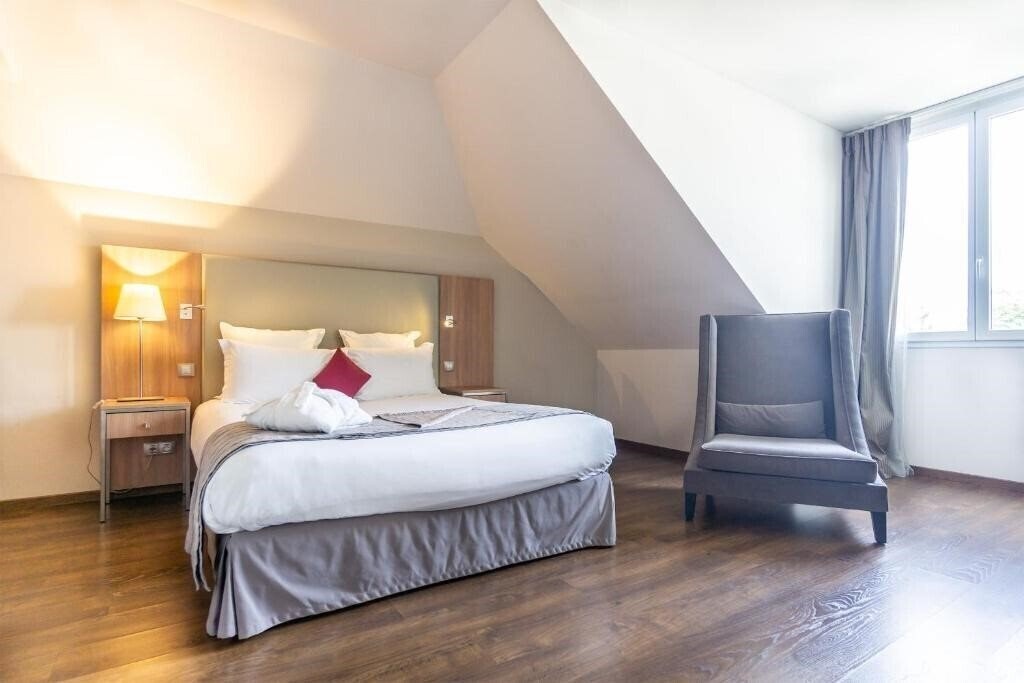 Фото City Residence Paris CDG Airport 4*