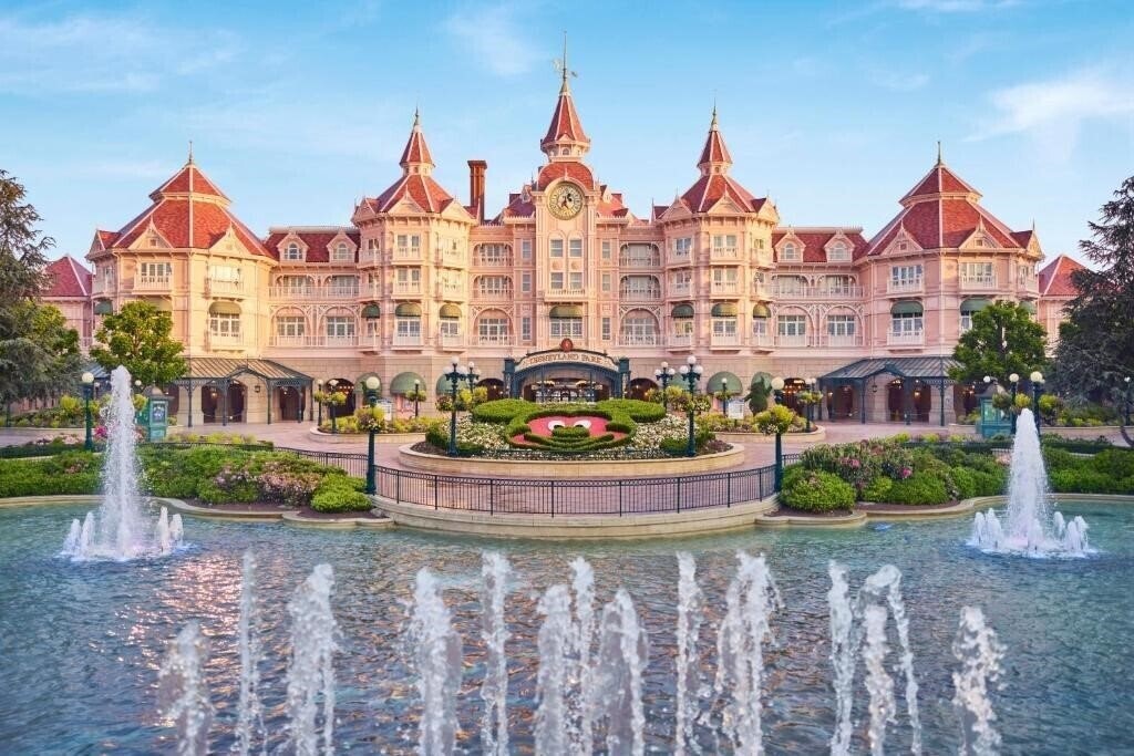 Отель Disneyland 5*