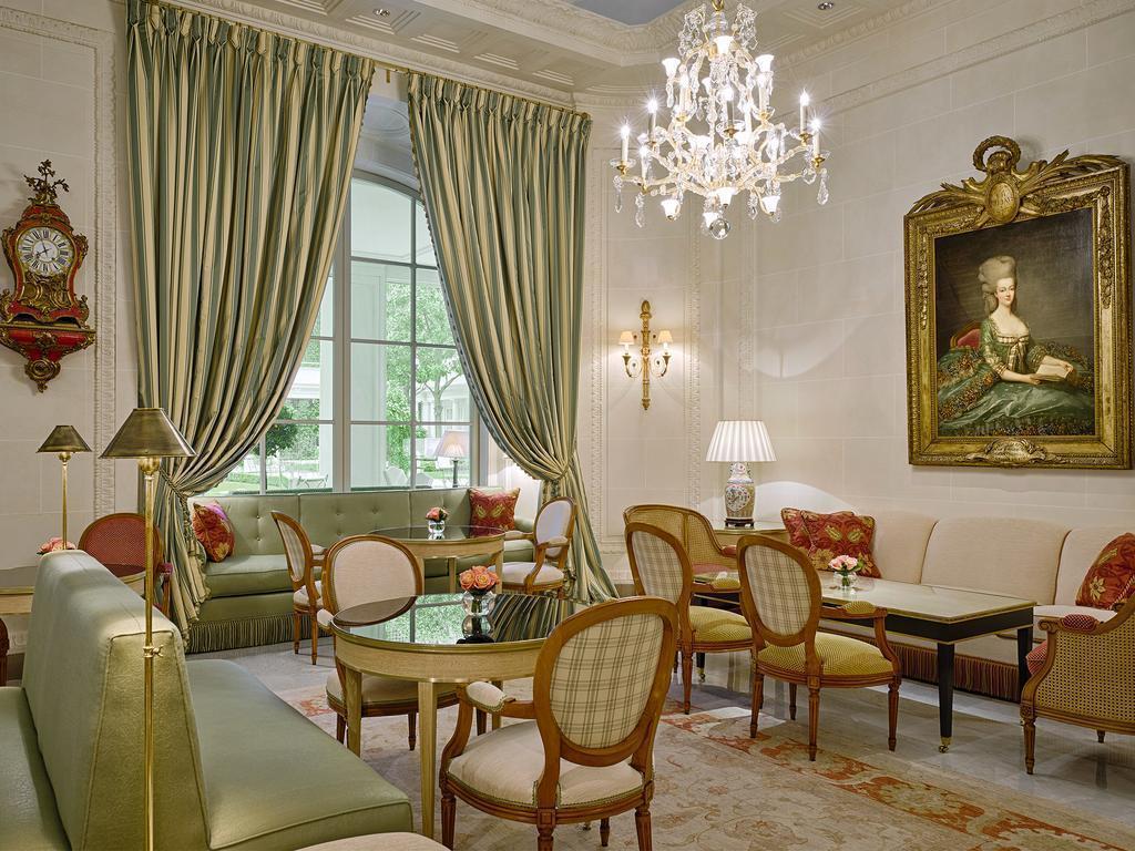 Изображение Le Bristol 2*