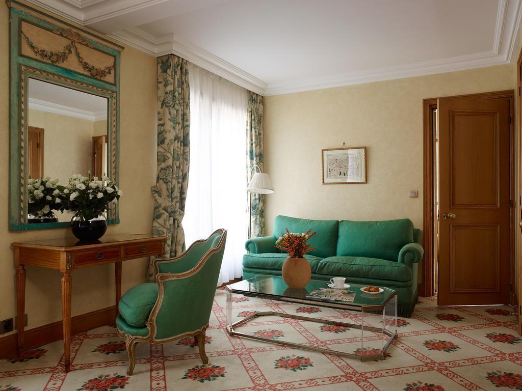 Изображение De Vigny 5*