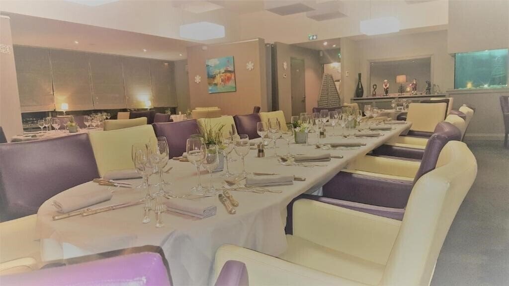 Фотография Logis Hotel du Nord Rest la Table d'Elisa (ex. Du Nord) 3*