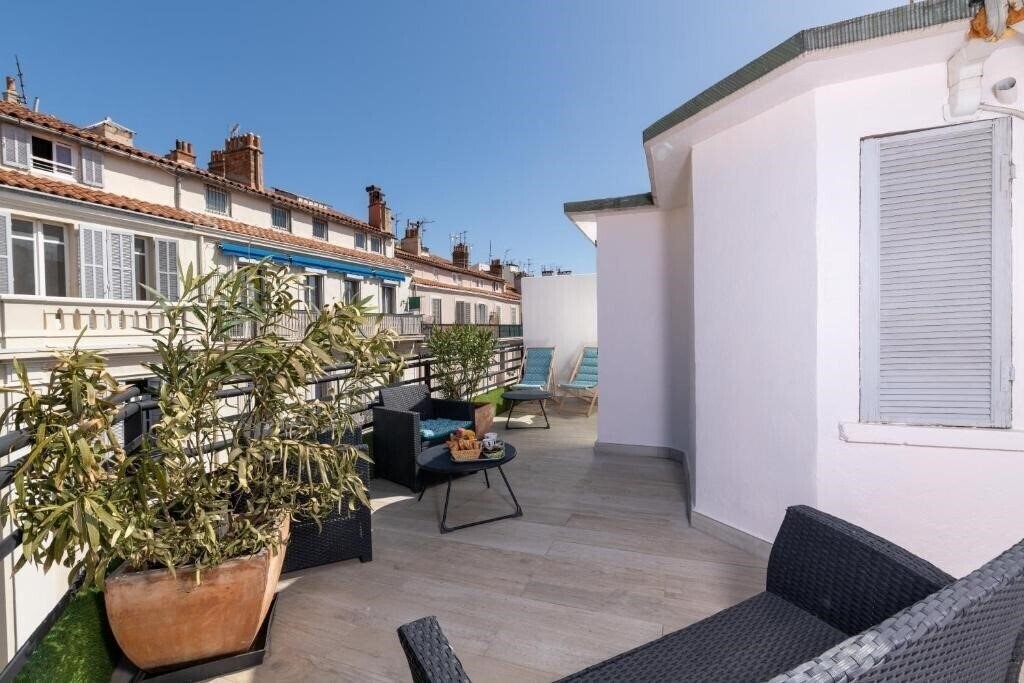 Отель Celenya Hotel 2*