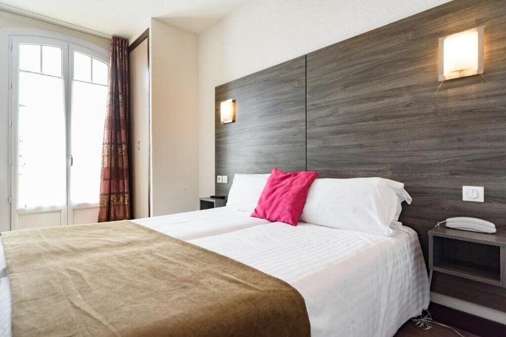 Отель Le 21 Hotel 2*