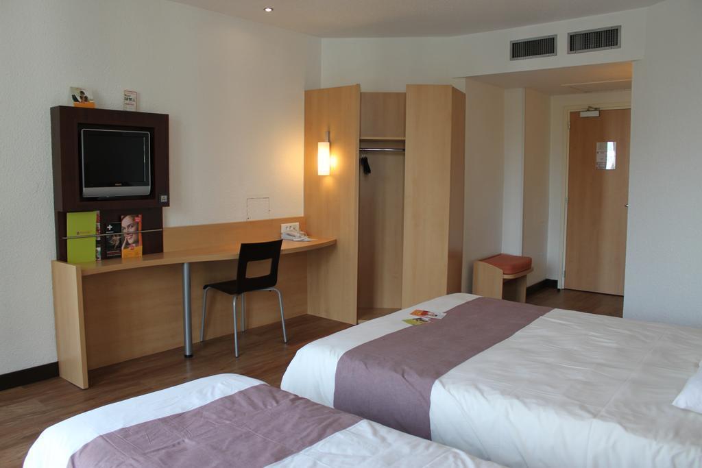 Фото Ibis Toulouse Gare Matabiau 3*