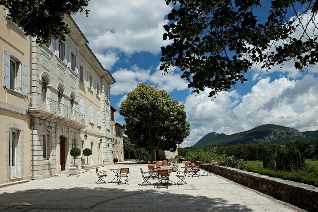 Картинка Chateau De Taulane 4*