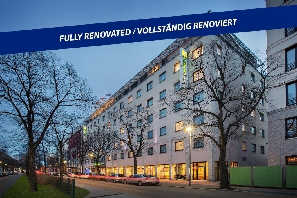 Картинка Holiday Inn Express Berlin City Centre-West 2*