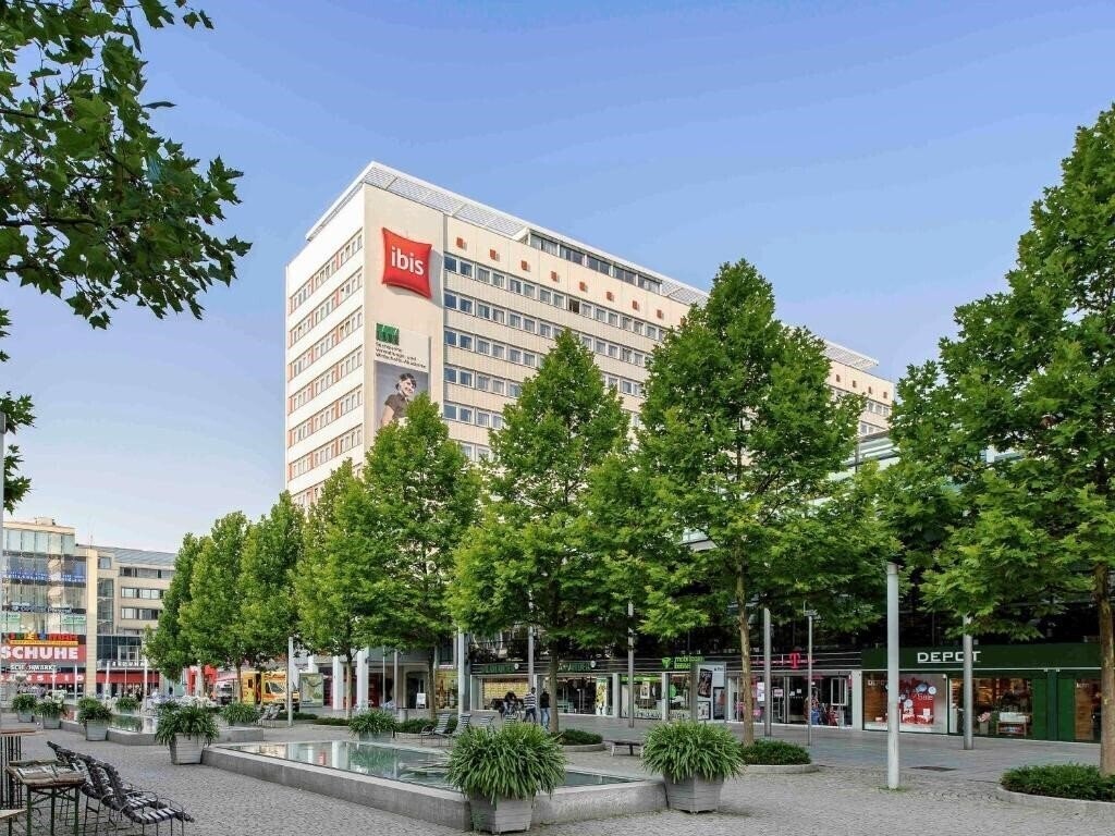 Отель Ibis Hotels Dresden 3*