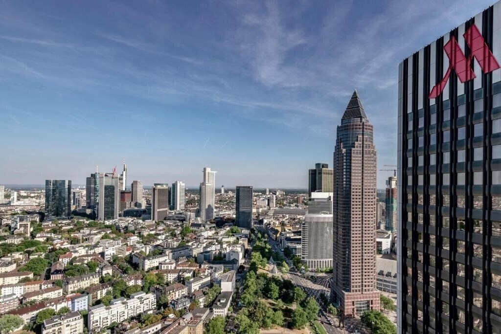 Отель Frankfurt Marriott 5*