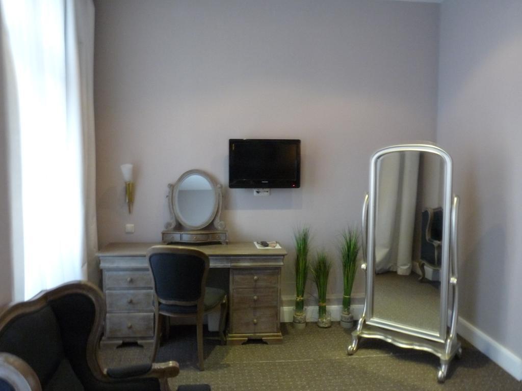 Картинка Commodore 3*