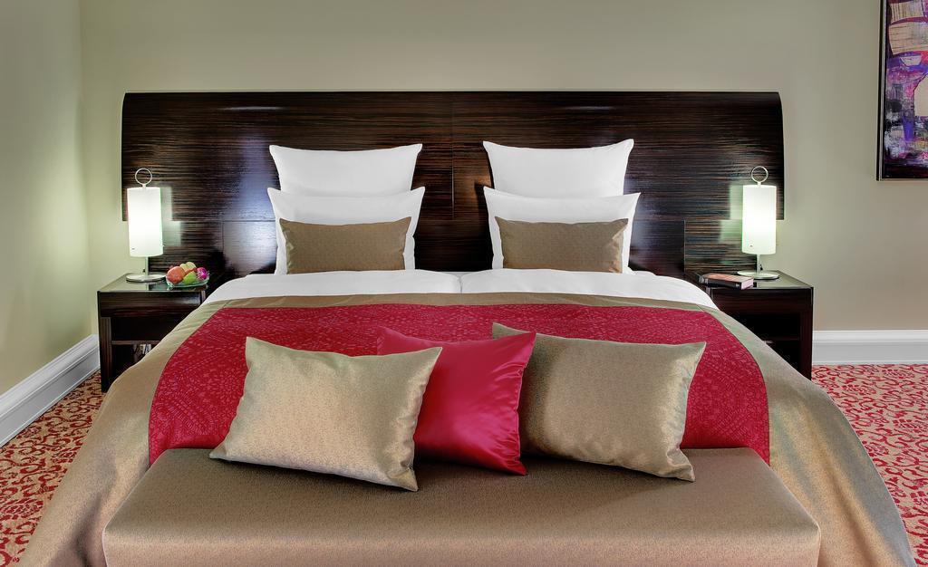 Отель Hotel Atlantic Kempinski Hamburg 5*