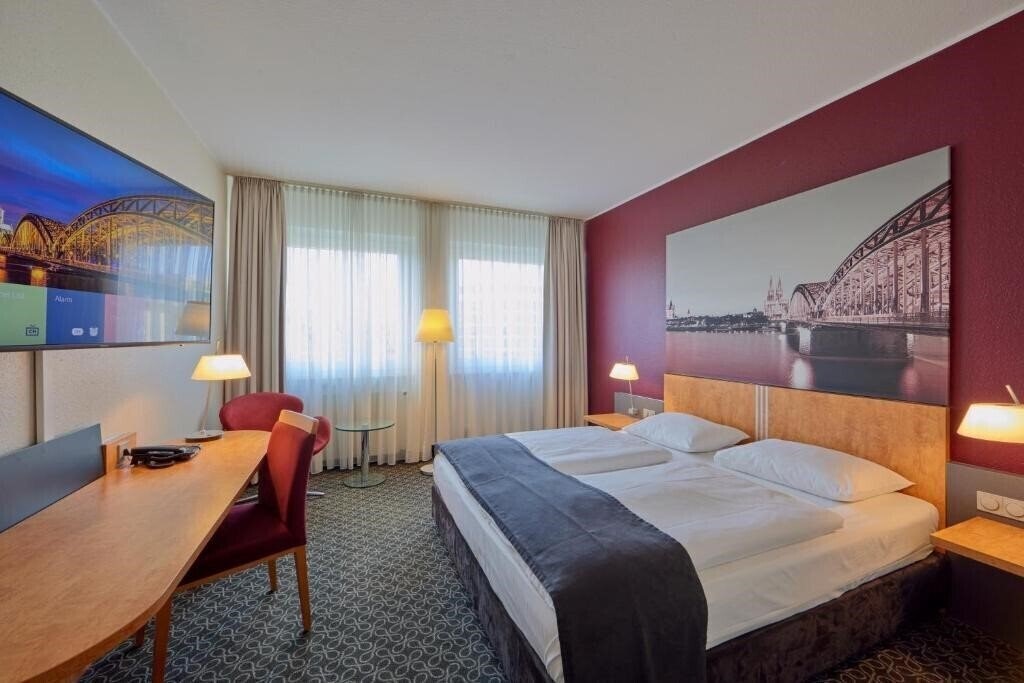 Фото Mercure Severinshof 4*