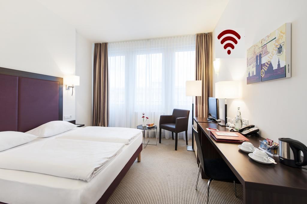 Отель Azimut Hotel Munich City East 4*