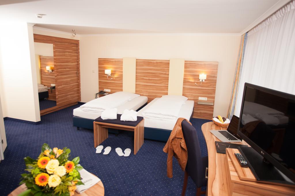 Отель Vitalis 4*