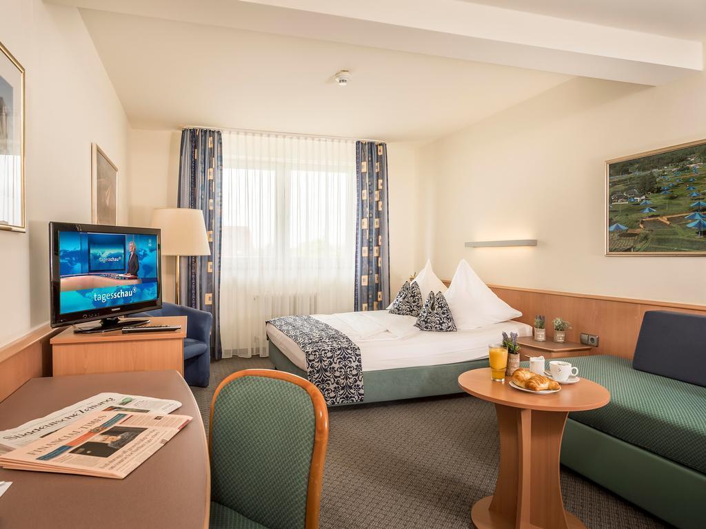 Фотография Am Moosfeld 4*