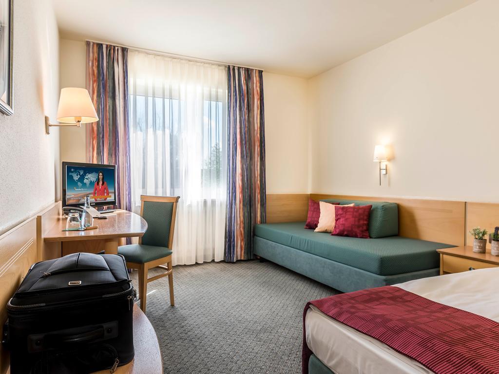 Картинка Am Moosfeld 4*