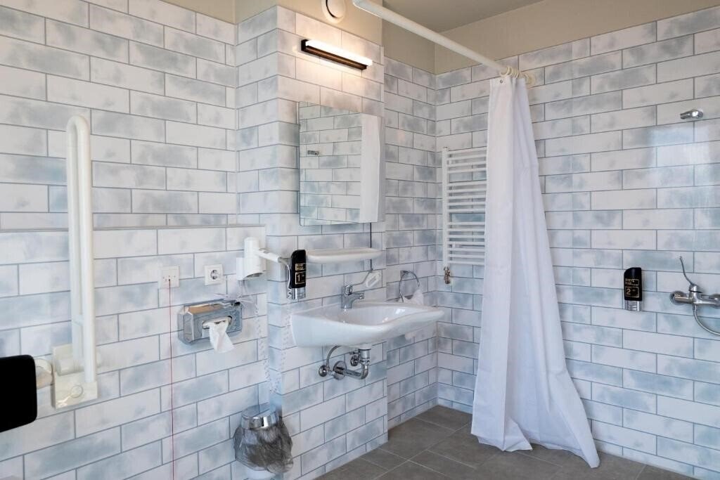 Фотография A & O Muenchen Hackerbruecke 2*