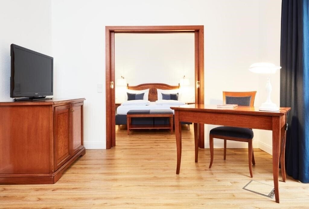 Картинка Prinzregent An Der Messe 4*