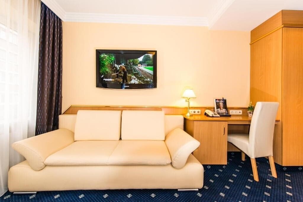 Изображение Royal 3*