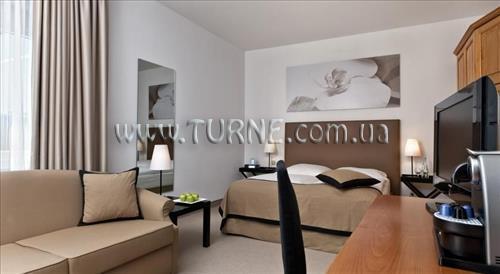 Отель Tryp by Wyndham Rosenheim 4*