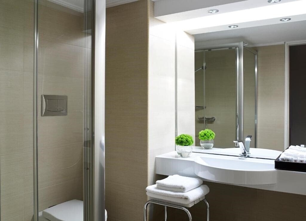 Фотография Golden Sun Hotel Athens 4*