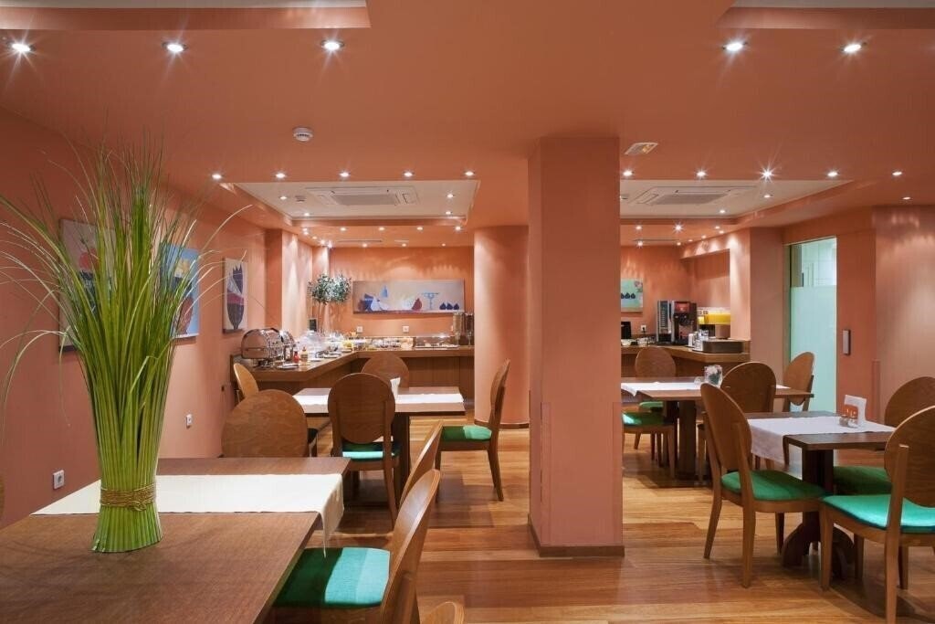 Изображение Athens Center Square 3*