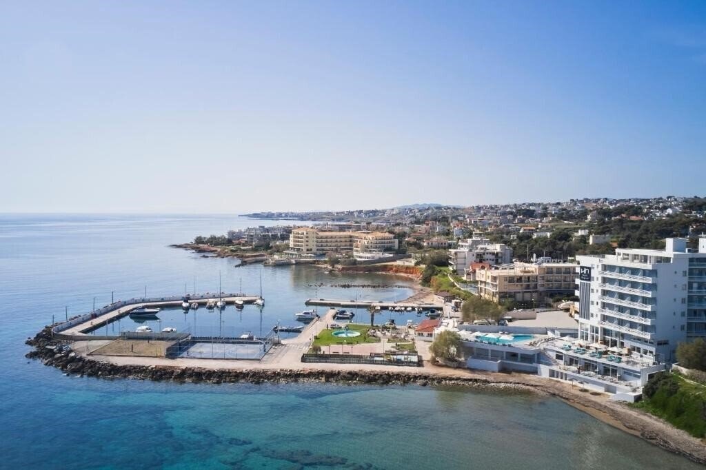 Отель Attica Beach 3*