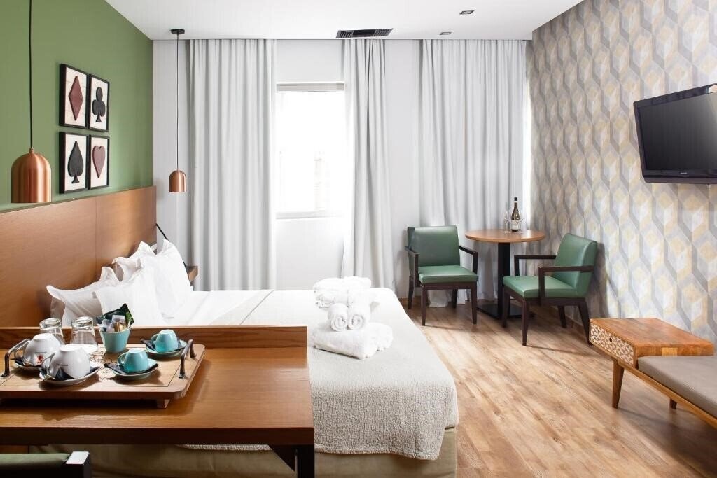 Фото A For Athens 4*