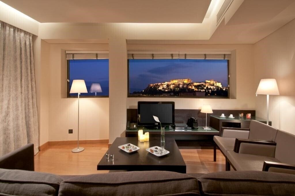 Отель Ochre & Brown Boutique Hotel 4*
