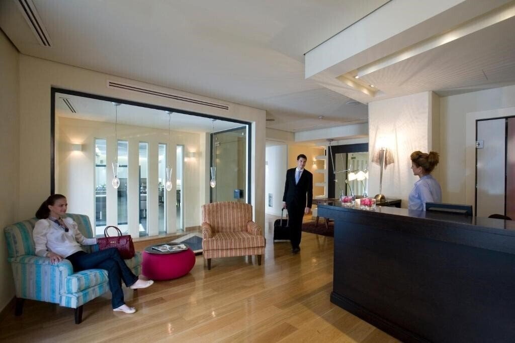 Фото Ochre & Brown Boutique Hotel 4*