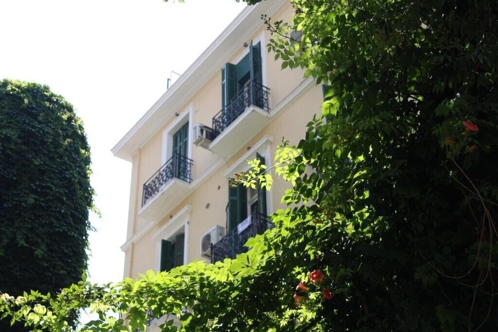 Отель Elikon 2*