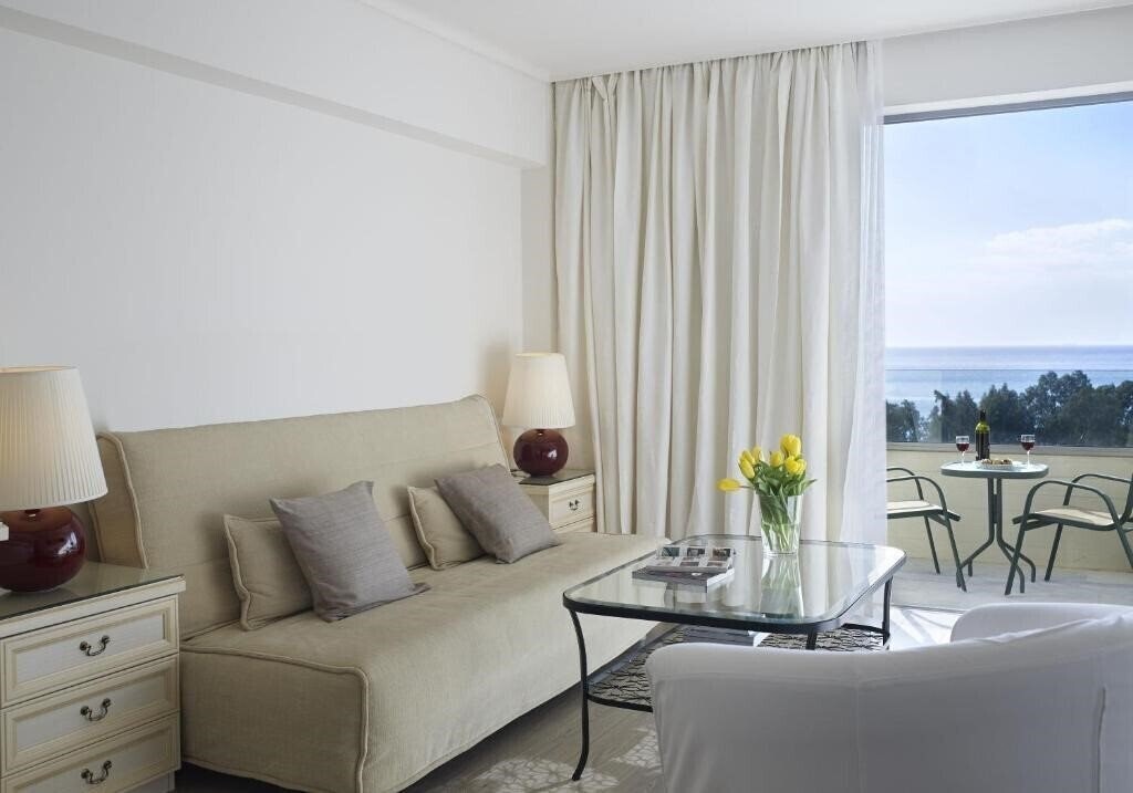 Изображение Amarilia Hotel Vouliagmeni 4*
