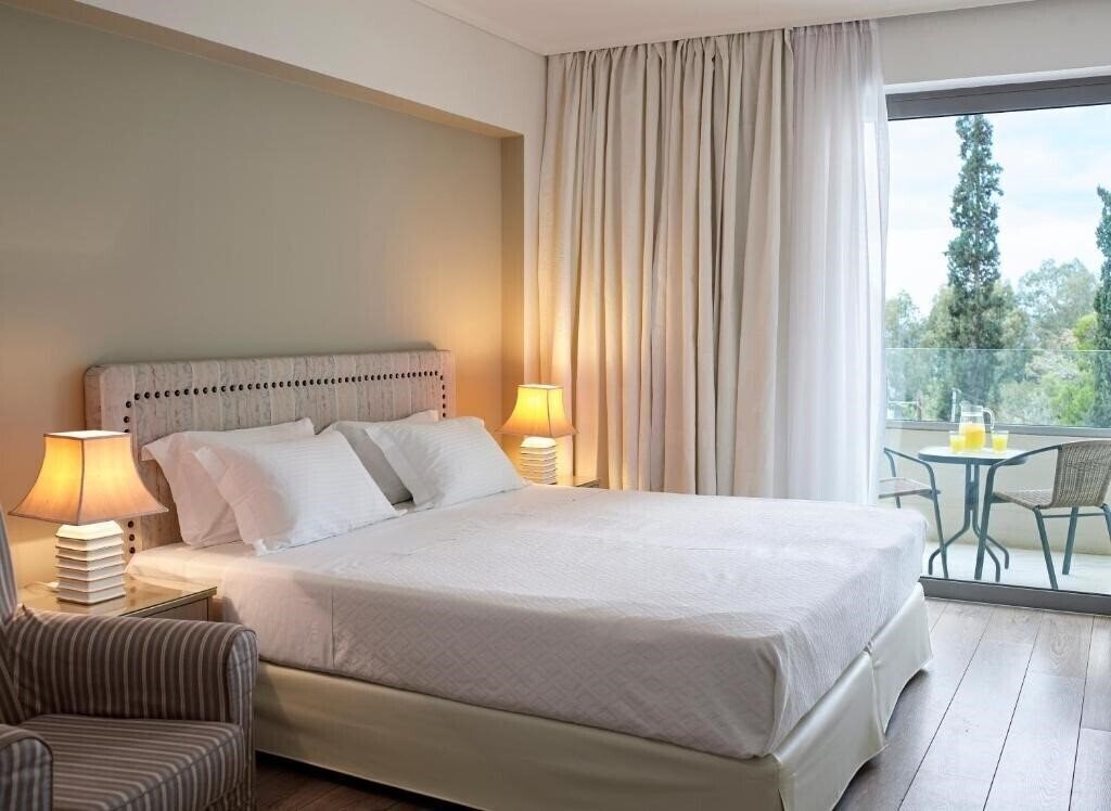 Картинка Amarilia Hotel Vouliagmeni 4*