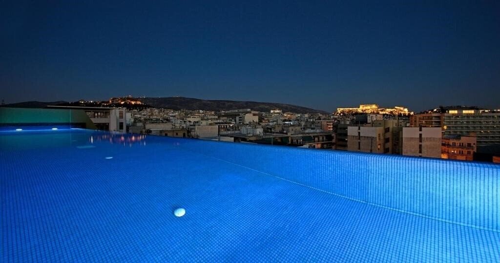 Изображение Athens Mosaico Suites And Apartments 4*