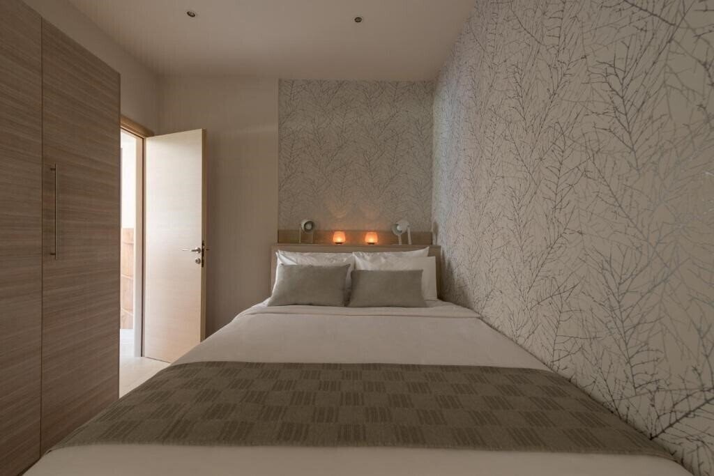 Изображение 12 Keys Athens Apartments 4*