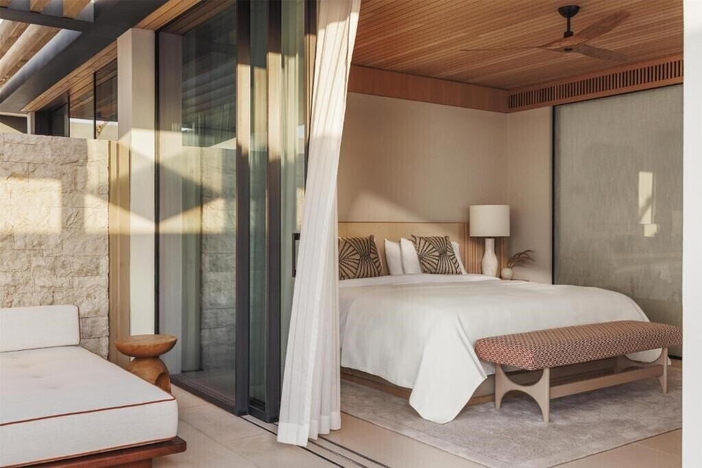 Отель One&Only Aesthesis 5*