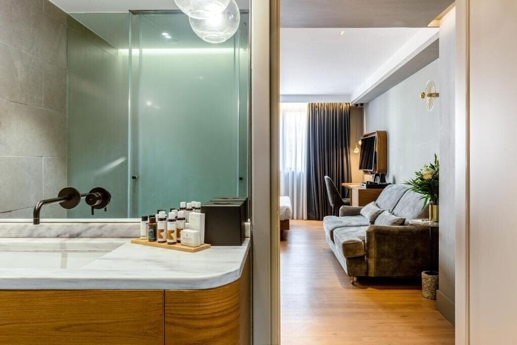 Фотография Bob W Eolou Athens (ex. Blend Hotel) 4*