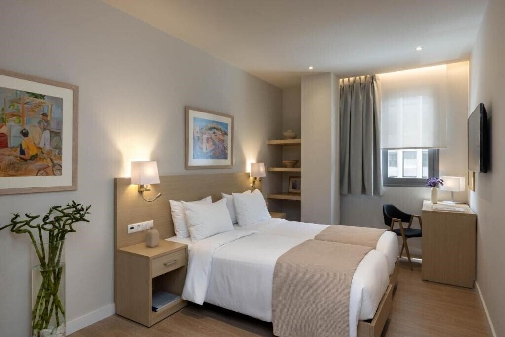 Отель Gallery Port Tower Piraeus Hotel 5*