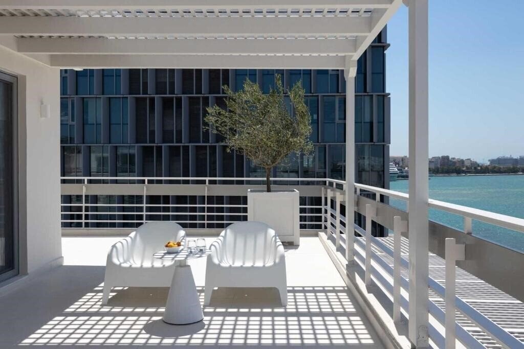 Картинка Gallery Port Tower Piraeus Hotel 5*