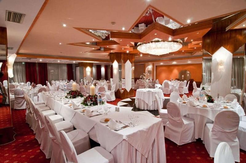 Фотография Oasis Hotel Apartments 4*