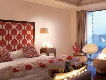 Отель Plaza Vouliagmeni Strand Hotel 4*