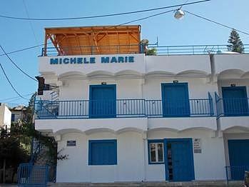 Отель Michele Marie Apartment Hotel апартаменты