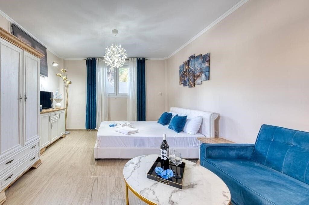 Фотография Valery Apartments 2*