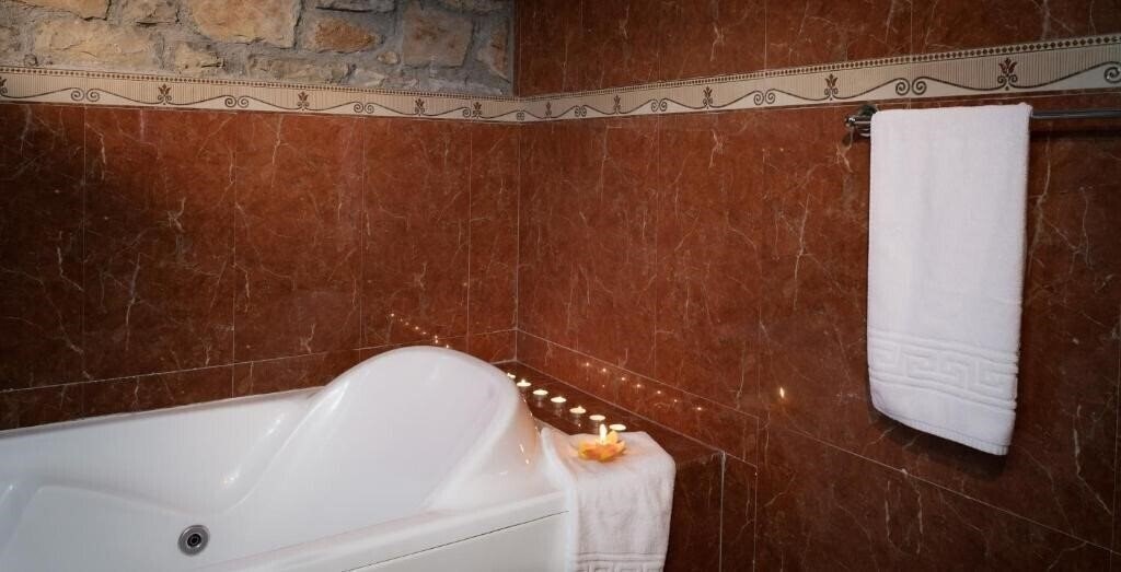 Фото Klymeni Traditional Homes 4*